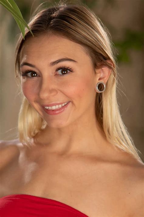 Chloe Temple Porn Videos .